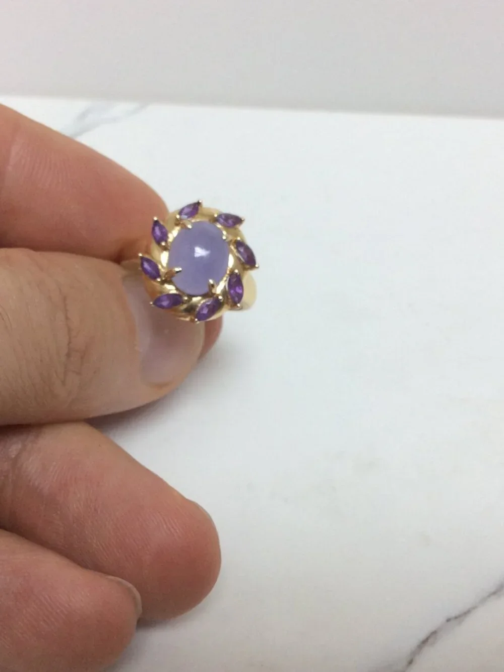 Vintage Cabochon Lavender Jade and Amethyst 14k Yellow REAL Gold Ring 3.6gr